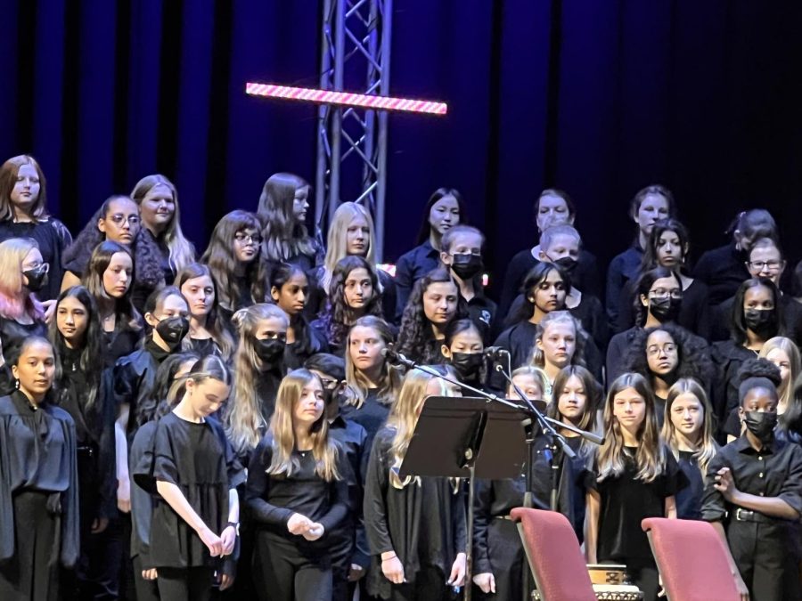 Six Longfellow Students Selected for All-VA Chorus